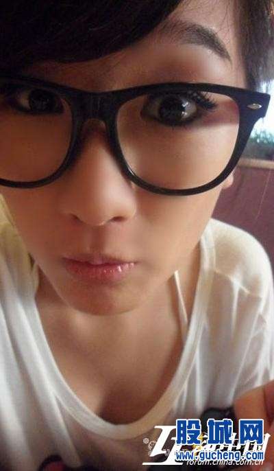 iphone女陪睡门 当地网警已介入调查