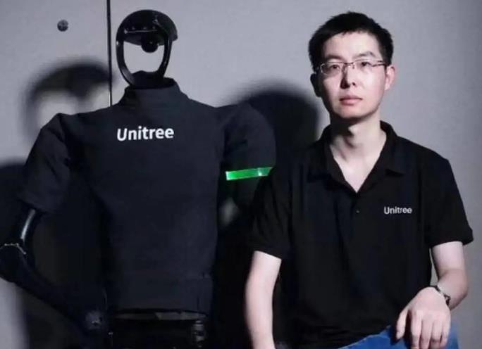 昨夜今晨：腾讯回应遭米哈游起诉 宇树科技第四季度启动IPO
