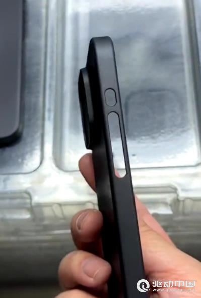 iPhone 15 Pro Max保护壳曝光：静音键变身“自定义按键”